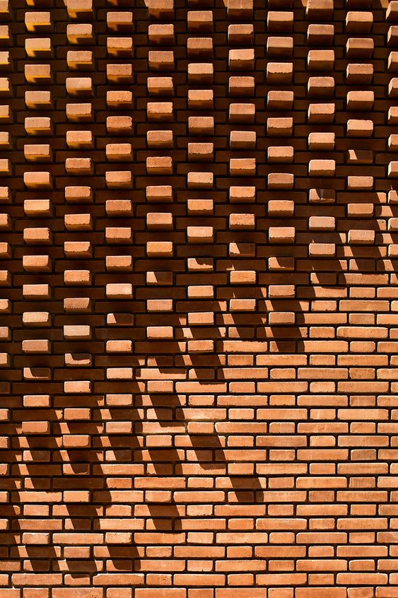 Pared en aparejo escalonado de ladrillera San Benito