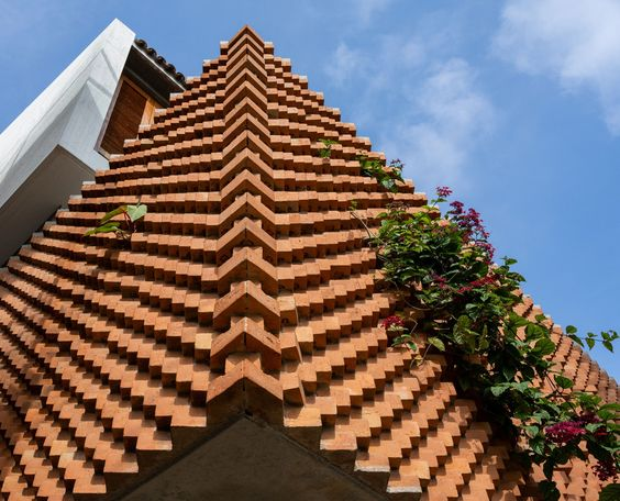 Muro construido con ladrio adoquin de ladrillera San Benito